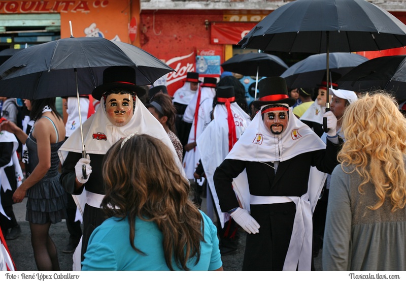 Camada seccin segunda en la calles de Contla 2016 - Foto
