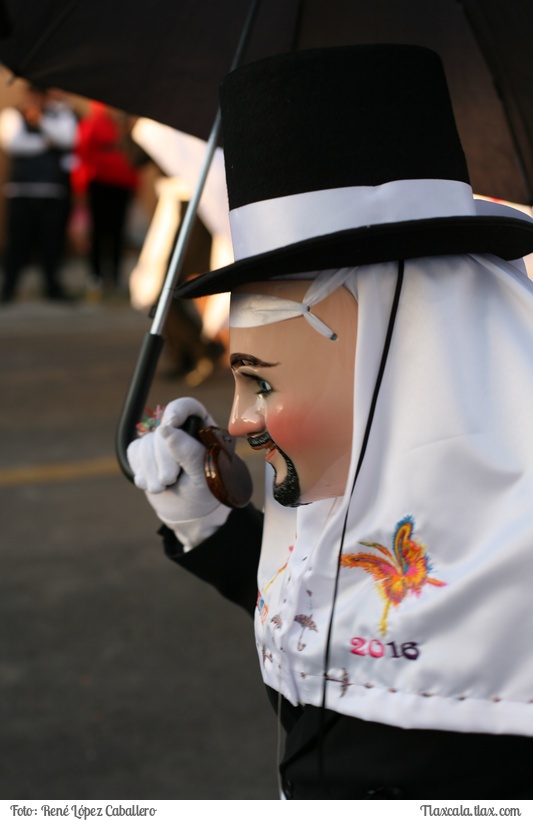 Camada primera primera en la calles de Contla 2016 - Foto