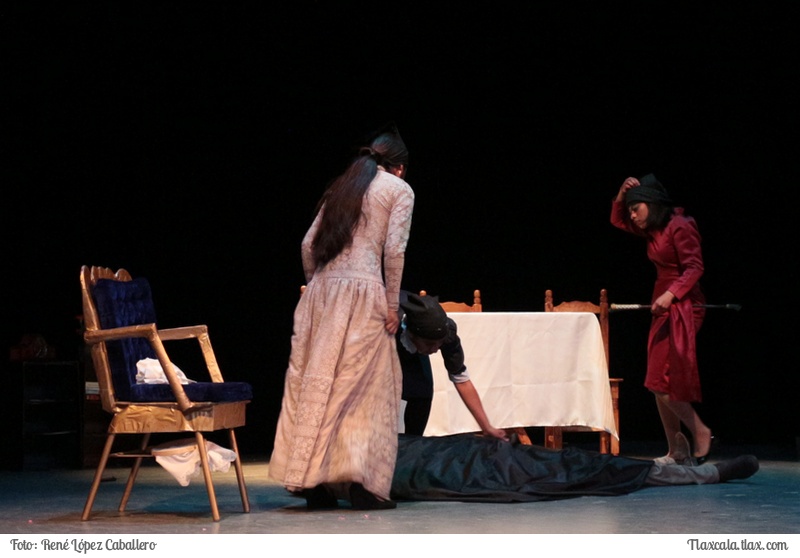 Obra de teatro &quot;La casa de Abad&quot; XI muestral estatal de teatro - Foto