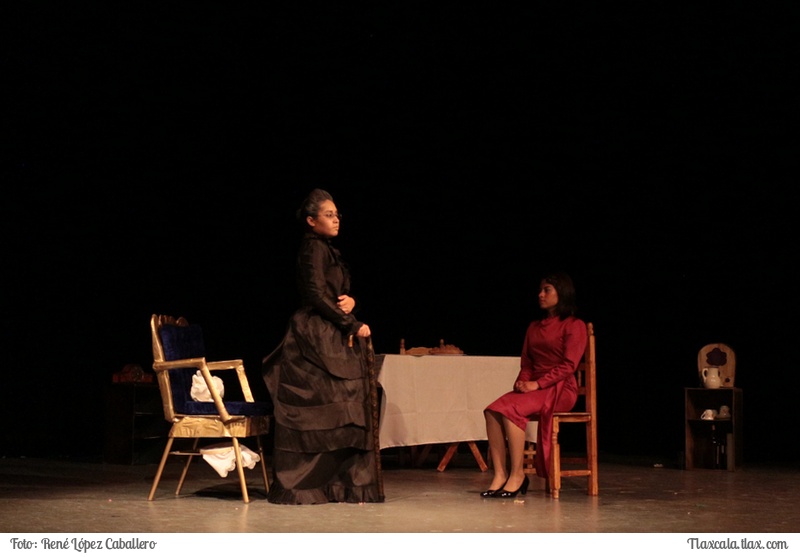 Obra de teatro &quot;La casa de Abad&quot; XI muestral estatal de teatro - Foto