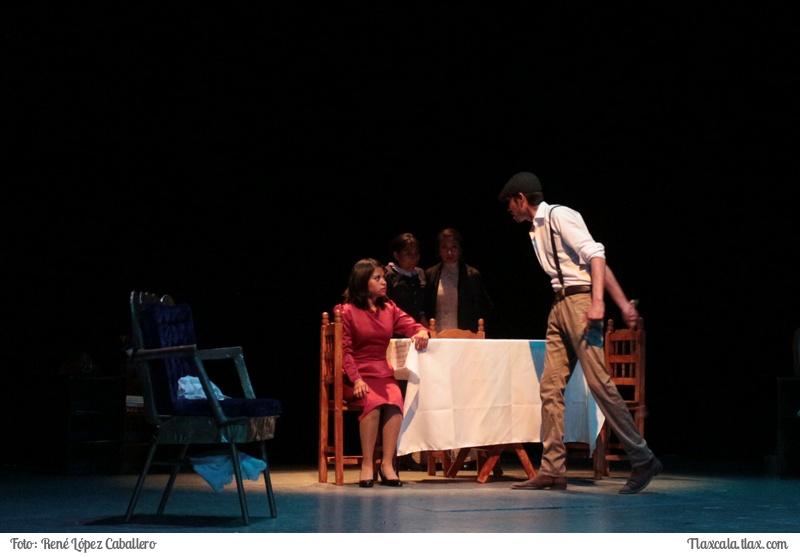 Obra de teatro &quot;La casa de Abad&quot; XI muestral estatal de teatro - Foto
