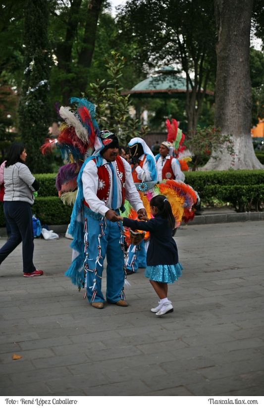 Camada palomas y jilgueros san tadeo huiloapan, Carmaval Tlaxcala 2016 - Foto