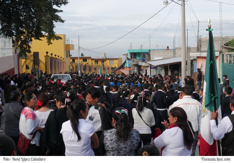 Desfile 16 de septiembre 2016, San Isidro Buensuceso - Foto