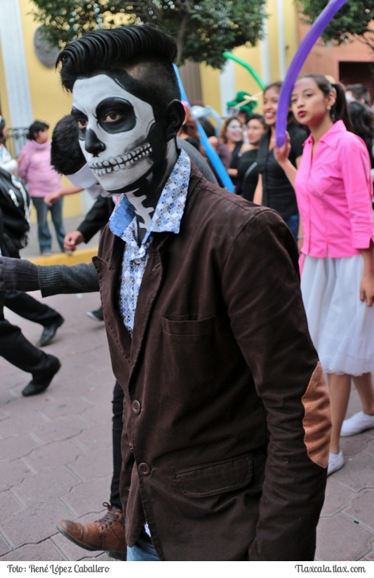 Desfile inagural del festival de titeres rosete aranda 2016 - Foto