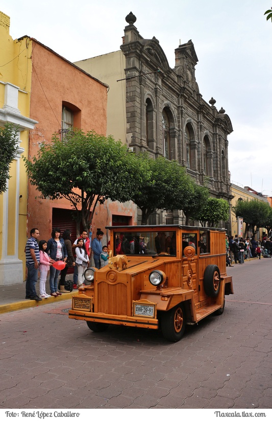 Desfile inagural del festival de titeres rosete aranda 2016 - Foto
