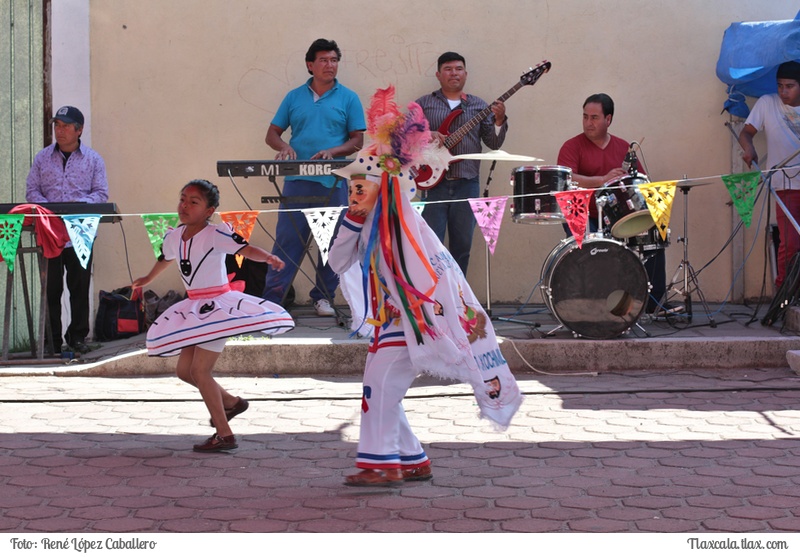 Camada nueva revelacin de Santiago Xochimilco en el remate de carnaval Ixtacuixtla 2016 - Foto