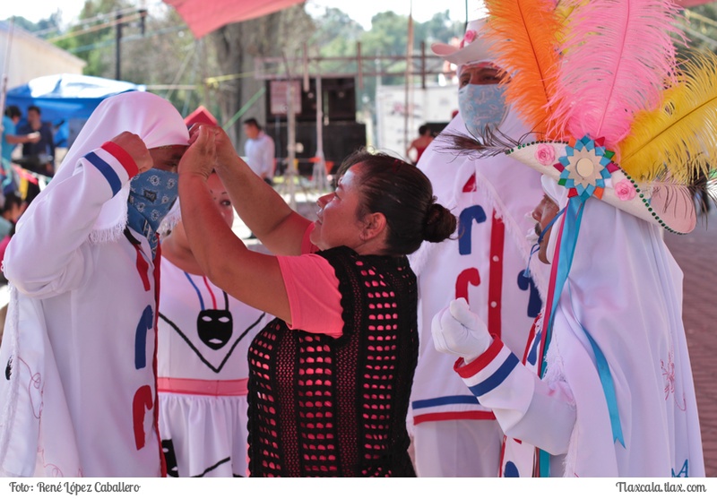 Camada nueva revelacin de Santiago Xochimilco en el remate de carnaval Ixtacuixtla 2016 - Foto