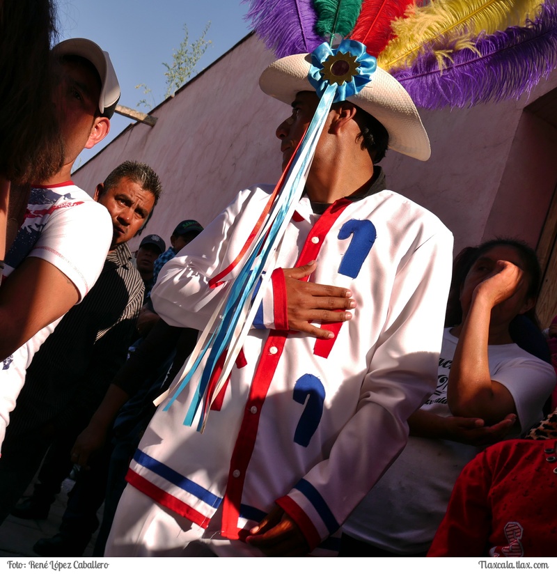 Camada Playboy de Santa Cruz Techachalco en el remate de carnaval Ixtacuixtla 2016 - Foto