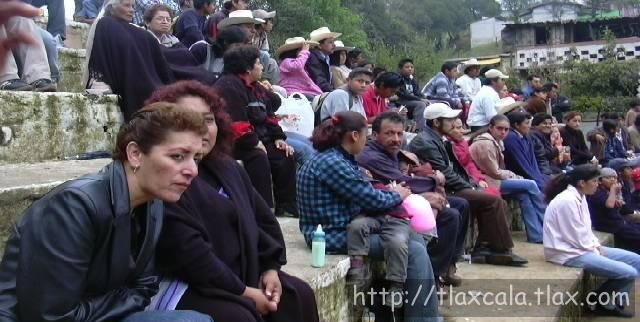 Asistencia concurrida y distinguida al &quot;5 de mayo&quot;