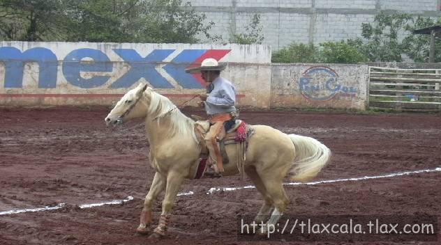 Leonardo Aguilar Calando en el &quot;5 de Mayo&quot; de Huauchinango Puebla
