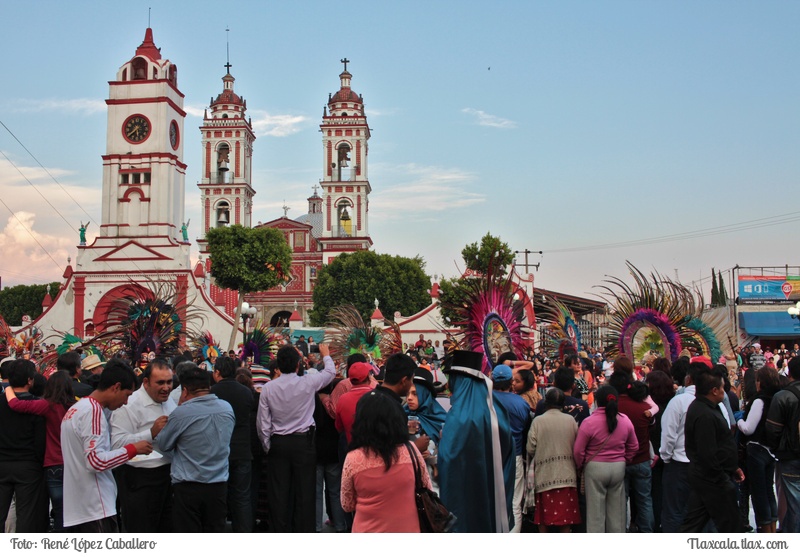 Camada de Yauhquemecan en el remate de Carnaval Xicohtzinco 2016 - Foto