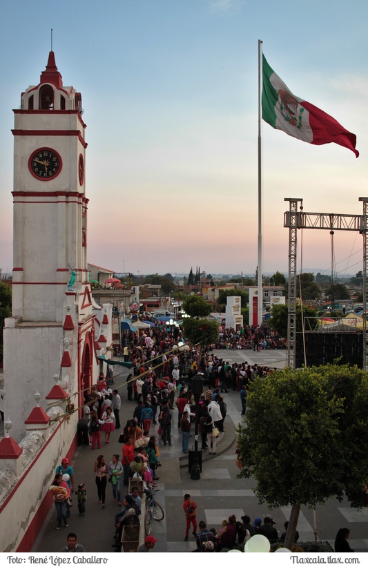 Camada nueva Ocotlan en el remate de Carnaval Xicohtzinco 2016 - Foto