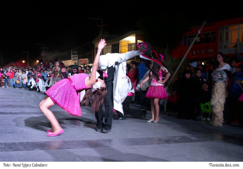 Camada nueva Ocotlan en el remate de Carnaval Xicohtzinco 2016 - Foto