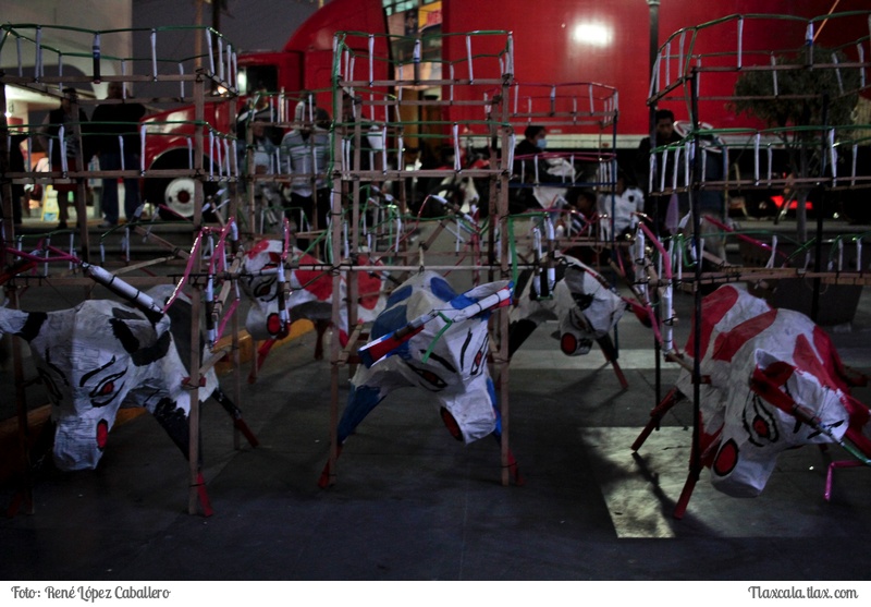 Chivarrudas en el remate de Carnaval Xicohtzinco 2016 - Foto