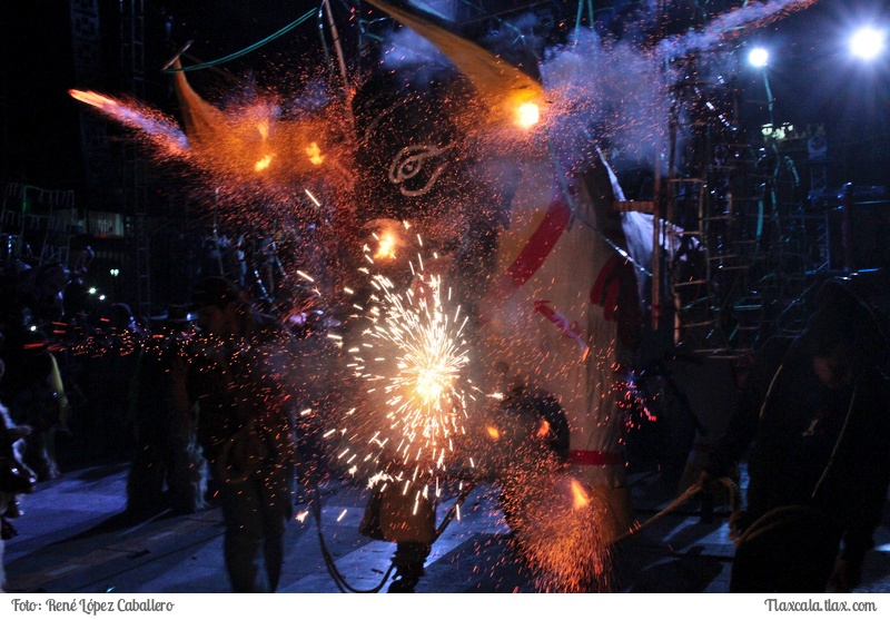 Chivarrudos en el remate de Carnaval Xicohtzinco 2016 - Foto