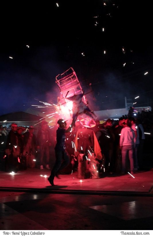 Chivarrudos en el remate de Carnaval Xicohtzinco 2016 - Foto