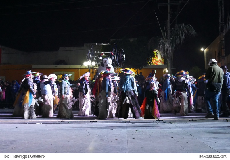 Chivarrudos en el remate de Carnaval Xicohtzinco 2016 - Foto
