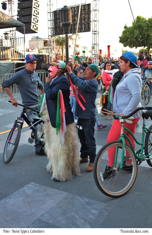 Chivarrudos en el remate de Carnaval Xicohtzinco 2016 - Foto
