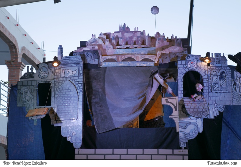 Praga la ciudad encantada (Pavel Vangelli de republica checa en ayometitla) Festival de titeres 2016 - Foto