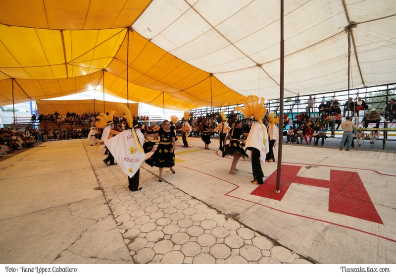 Camada Miraflores de Ocotln en el da del huehue Santa Ursula Zimatepec 2016 - Foto