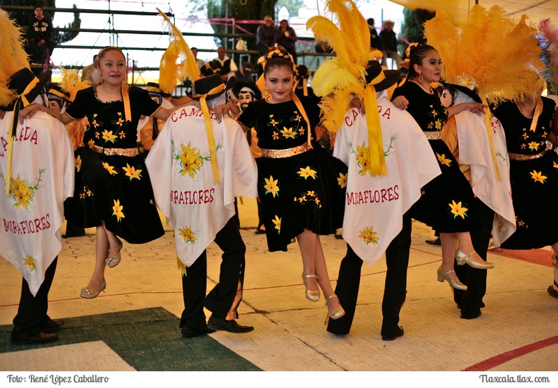 Camada Miraflores de Ocotln en el da del huehue Santa Ursula Zimatepec 2016 - Foto