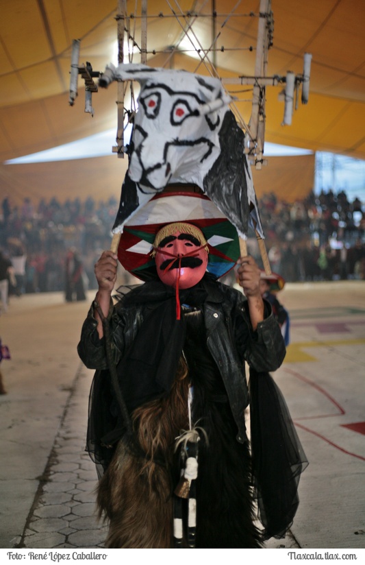 Chivarrudos de Zacatelco en el da del huehue Santa Ursula Zimatepec 2016 - Foto