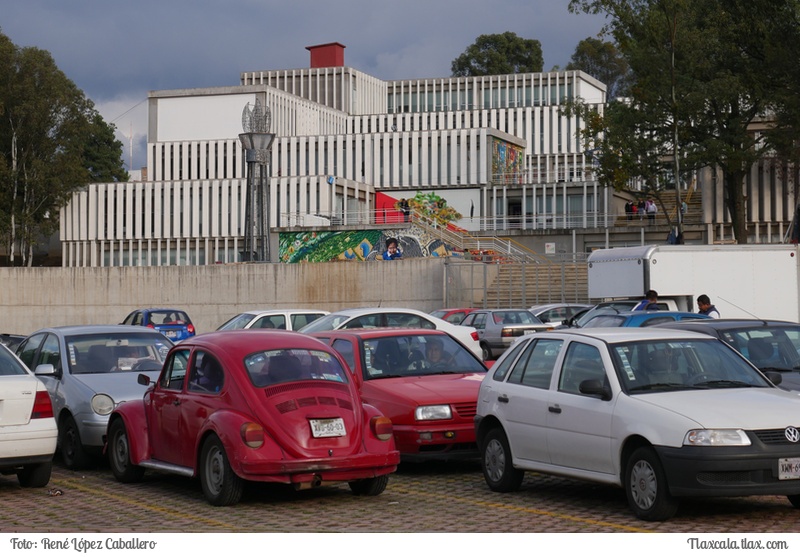 &quot;Tlaxcala, ayer, hoy y siempre&quot; proyecto mural en la USET del artista Hesiucka - Foto