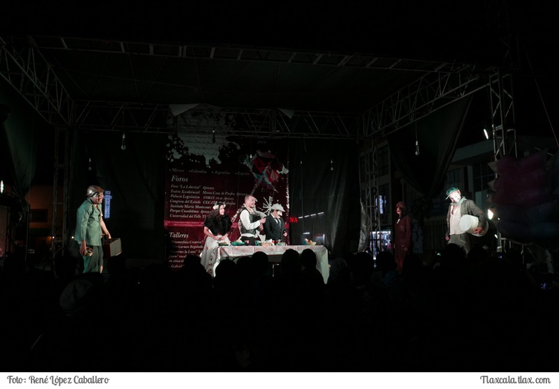 Obra de teatro &quot;Suea mexicano&quot; en el parque de la ciudad de Apizaco - Foto