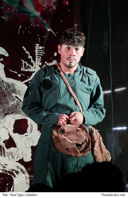 Obra de teatro &quot;Suea mexicano&quot; en el parque de la ciudad de Apizaco - Foto