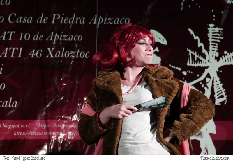 Obra de teatro &quot;Suea mexicano&quot; en el parque de la ciudad de Apizaco - Foto