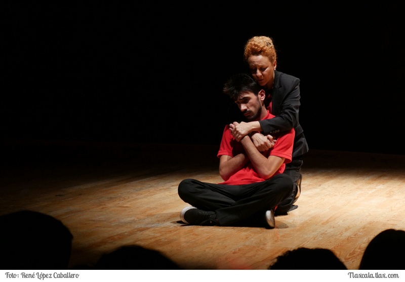 Obra de Teatro &quot;Romeo y Julieta una mirada distinta&quot; en el centro cultural la libertad de Apizaco - Foto