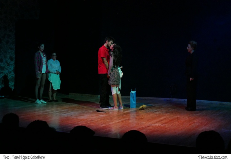 Obra de Teatro &quot;Romeo y Julieta una mirada distinta&quot; en el centro cultural la libertad de Apizaco - Foto