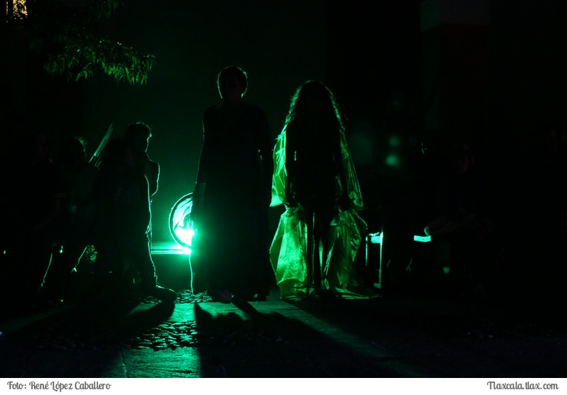 Obra de Teatro &quot;Medea en el espejo&quot; en el patio del centro cultural la libertad de Apizaco - Foto