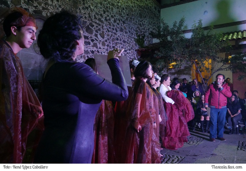 Obra de Teatro &quot;Medea en el espejo&quot; en el patio del centro cultural la libertad de Apizaco - Foto