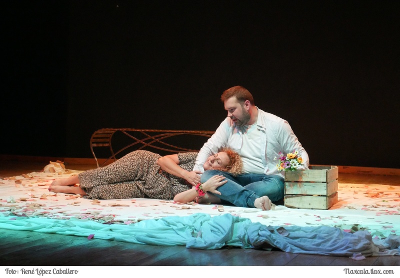 Obra de Teatro &quot;Dos&quot; en el centro cultural la libertad de Apizaco - Foto