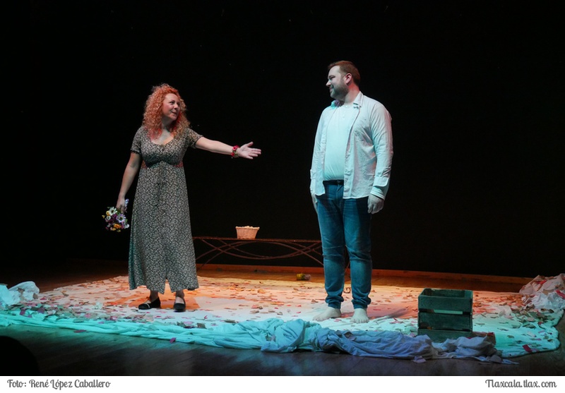 Obra de Teatro &quot;Dos&quot; en el centro cultural la libertad de Apizaco - Foto