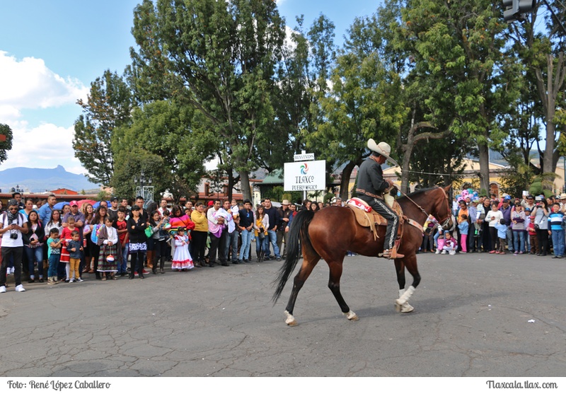 Desfile Guadalupano Tlaxco 2016 - Foto
