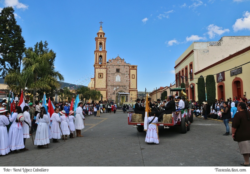 Desfile Guadalupano Tlaxco 2016 - Foto