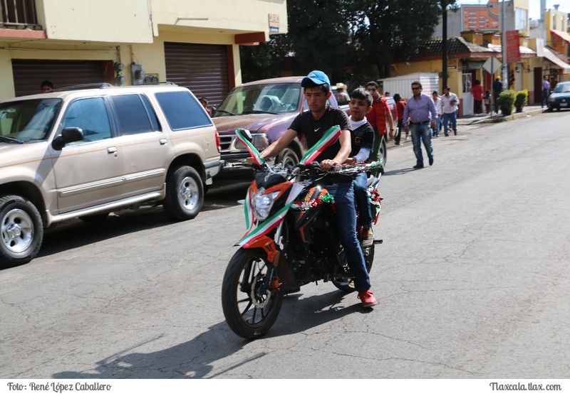 Desfile Guadalupano Tlaxco 2016 - Foto