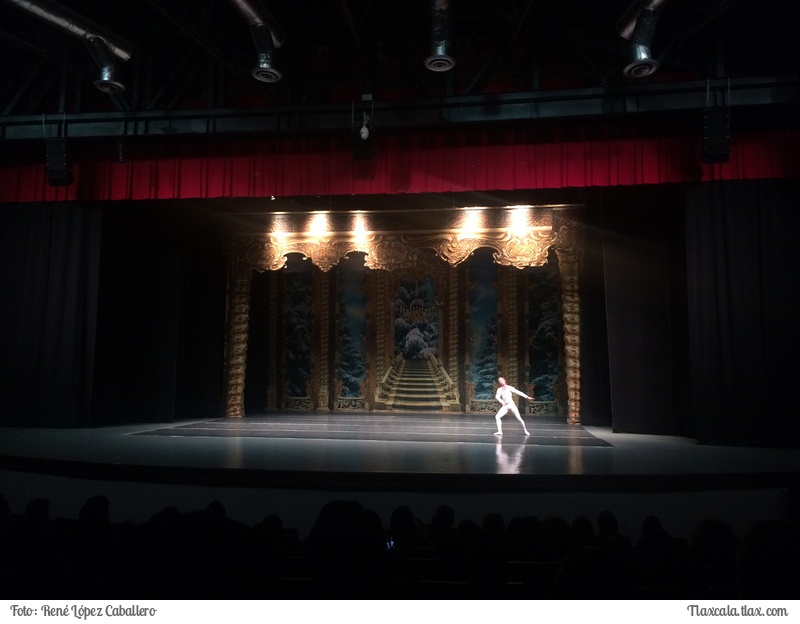 Cascanueces por el &quot;Russian State Ballet Mari El&quot; en Tlaxcala - Foto