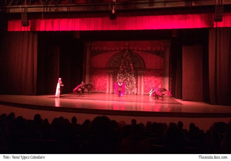 Cascanueces por el &quot;Russian State Ballet Mari El&quot; en Tlaxcala - Foto