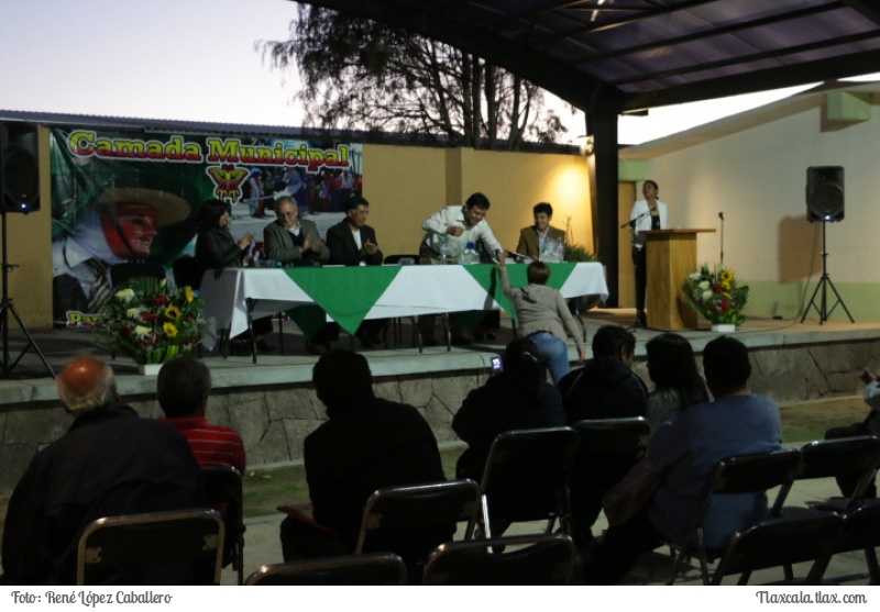 Presentacin del libro &quot;Una que otra lentejuela, las capas de los charros de carnaval, Zona sur del estado de Tlaxcala&quot; - Foto