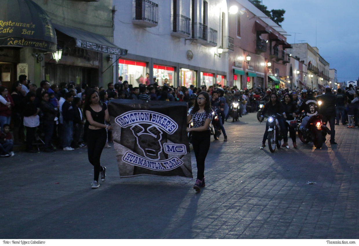 Desfile de la noche de burladeros, Feria Huamantla 2017 - Foto