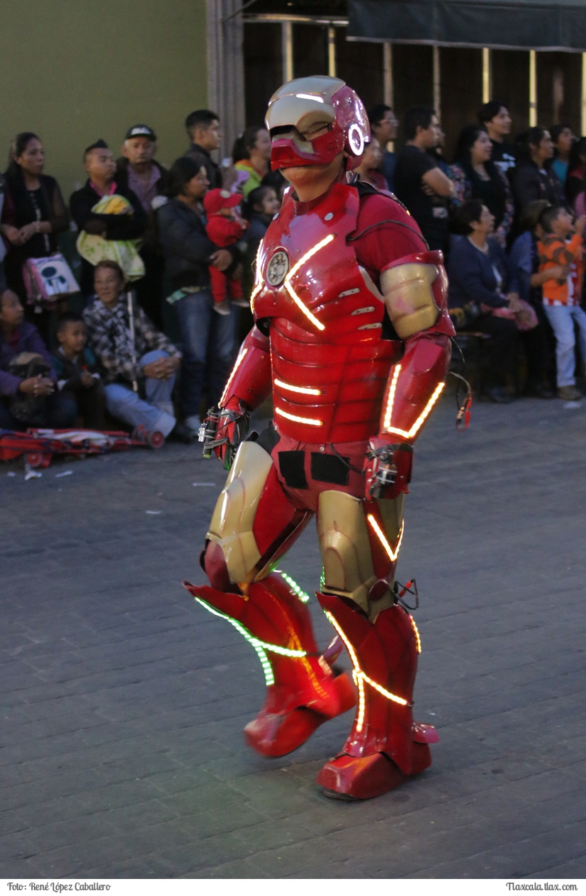 Desfile de la noche de burladeros, Feria Huamantla 2017 - Foto