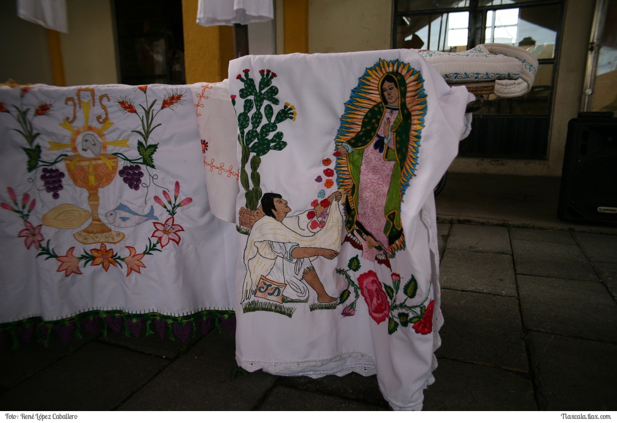 Clausura taller bordado a mquina 2016 - 2017, Profesor Delfino Reyes, San Isidro Buensuceso - Foto
