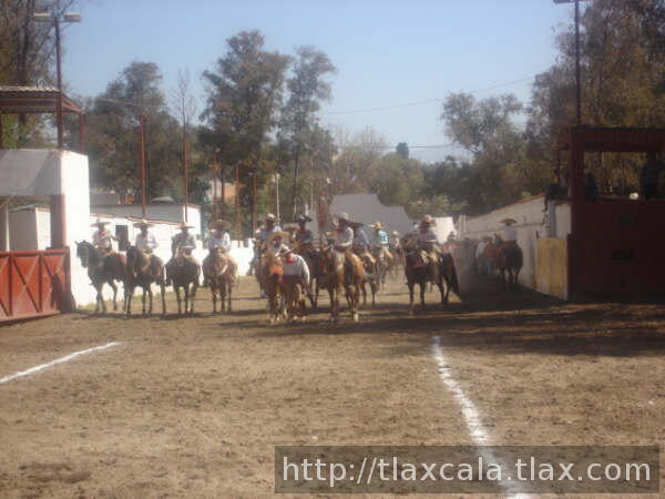 Primera charreada del 2007 universitarios contra seleccion Tlaxcala - Foto