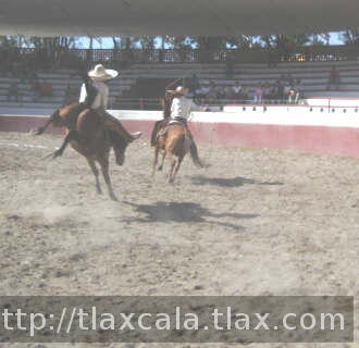 Primera charreada del 2007 universitarios contra seleccion Tlaxcala - Foto