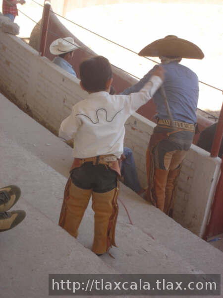 Primera charreada del 2007 universitarios contra seleccion Tlaxcala - Foto