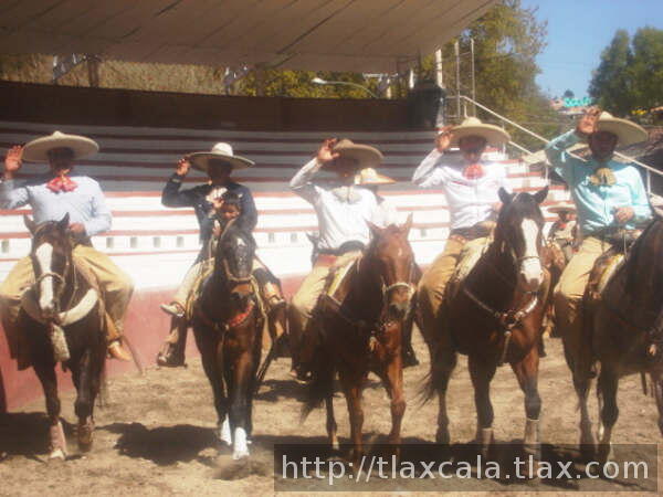 Primera charreada del 2007 universitarios contra seleccion Tlaxcala - Foto