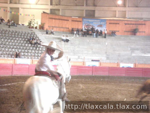Emilio osorio rematando la del desden